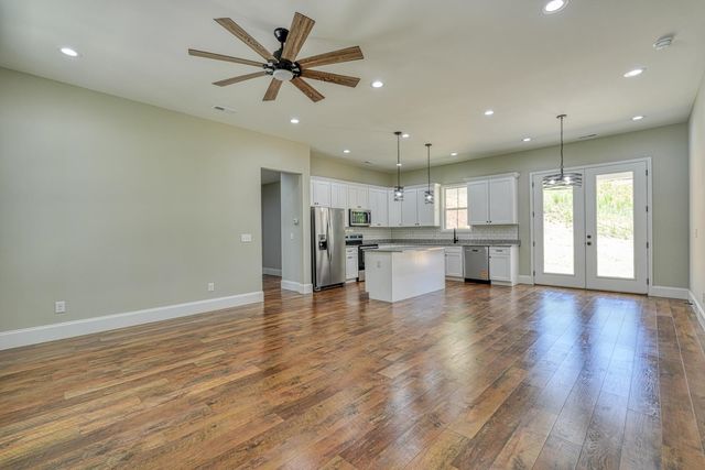 82 Old Schoolhouse Road, Spartanburg, SC 29307