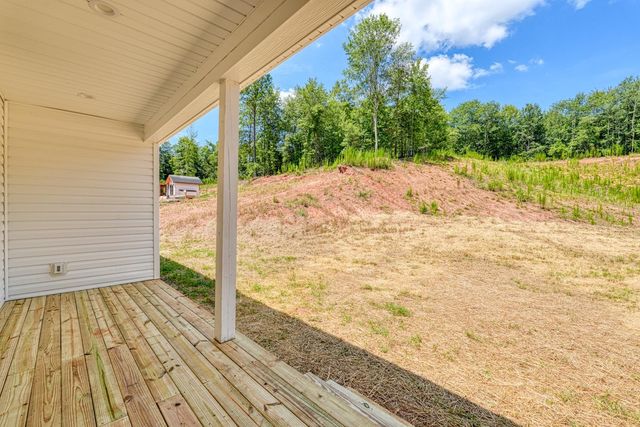 82 Old Schoolhouse Road, Spartanburg, SC 29307