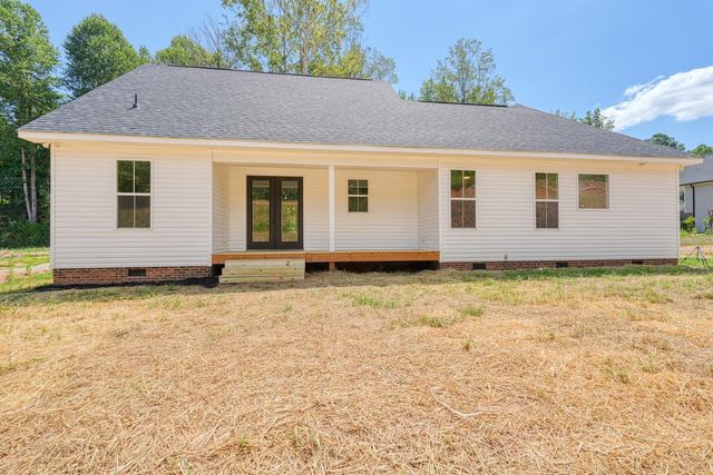 82 Old Schoolhouse Road, Spartanburg, SC 29307