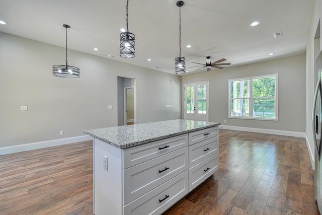 82 Old Schoolhouse Road, Spartanburg, SC 29307