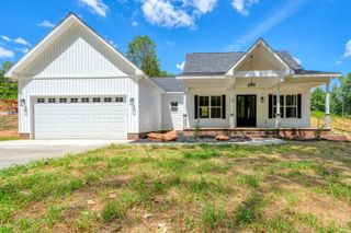 82 Old Schoolhouse Road, Spartanburg, SC 29307