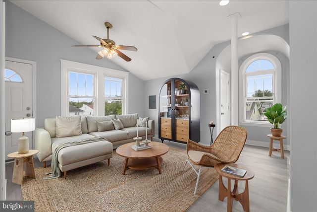 1337 POPLAR AVE, Baltimore, MD 21227