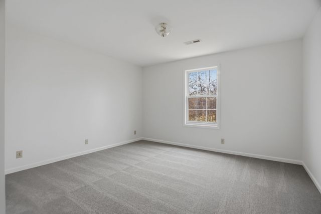 230 Woodruff Rd, Adams, TN 37010