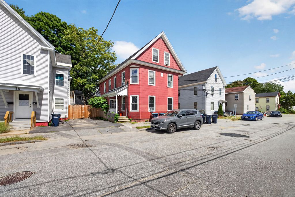 31 Pine Street, Auburn, ME 04210 — exterior