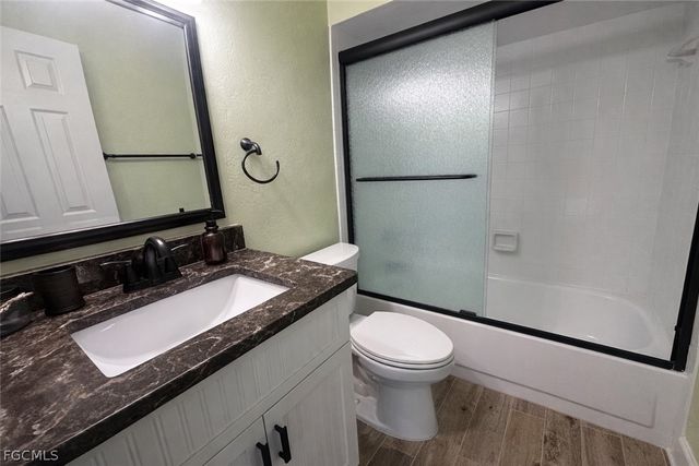 11660 Spinnaker WAY, Fort Myers, FL 33908