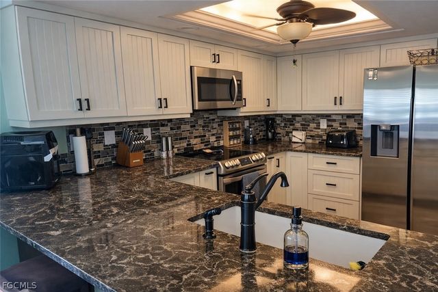 11660 Spinnaker WAY, Fort Myers, FL 33908