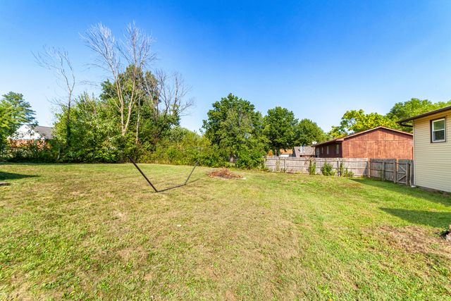 61 N BROADVIEW CT, Columbia, MO 65201