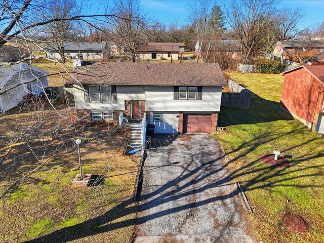 61 N BROADVIEW CT, Columbia, MO 65201