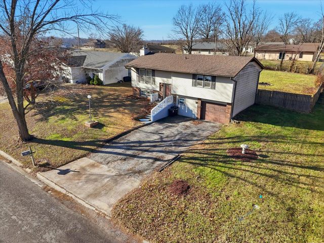 61 N BROADVIEW CT, Columbia, MO 65201