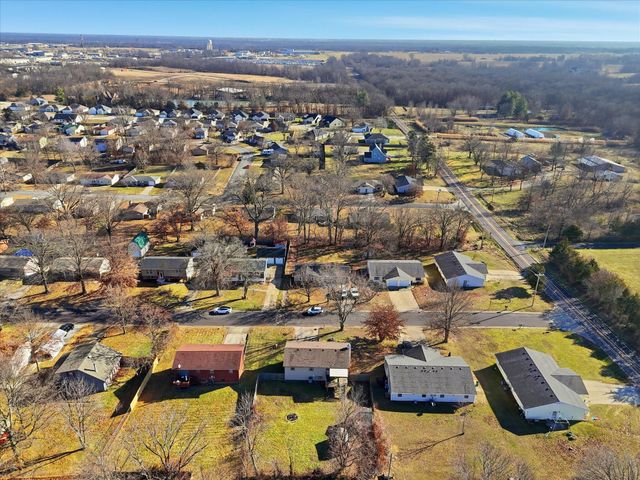 61 N BROADVIEW CT, Columbia, MO 65201