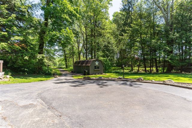511 Covert Rd, North Beaver Twp, PA 16102