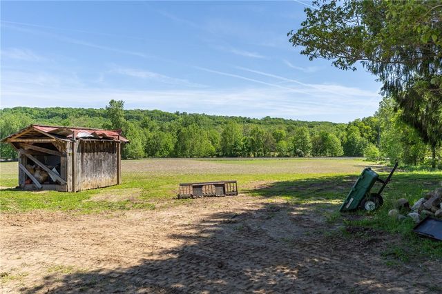 511 Covert Rd, North Beaver Twp, PA 16102
