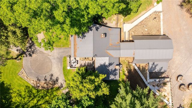 511 Covert Rd, North Beaver Twp, PA 16102