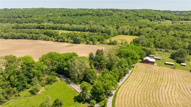 511 Covert Rd, North Beaver Twp, PA 16102