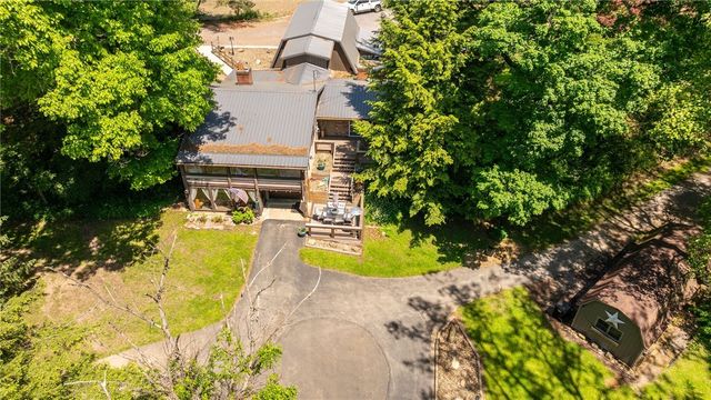 511 Covert Rd, North Beaver Twp, PA 16102
