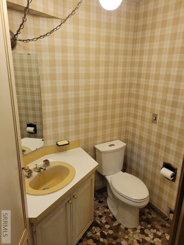 2000 N 26 W, Idaho Falls, ID 83402