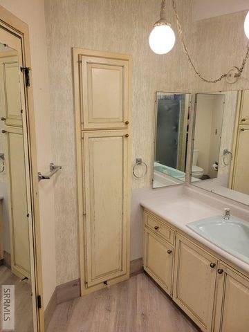 2000 N 26 W, Idaho Falls, ID 83402