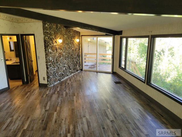 2000 N 26 W, Idaho Falls, ID 83402