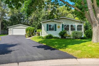 9842 Hayward Avenue S, Cottage Grove, MN 55016