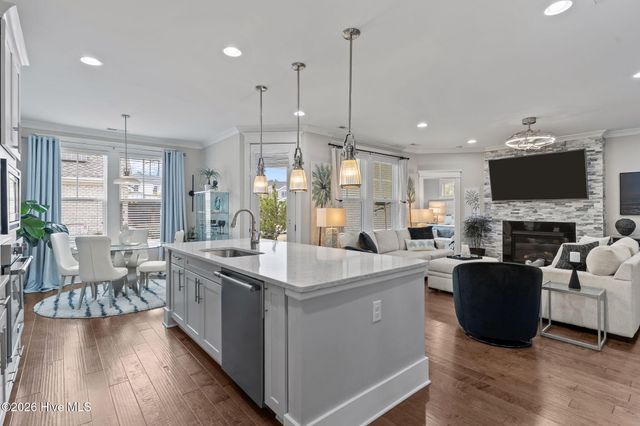 900 Bedminister Lane, Wilmington, NC 28405