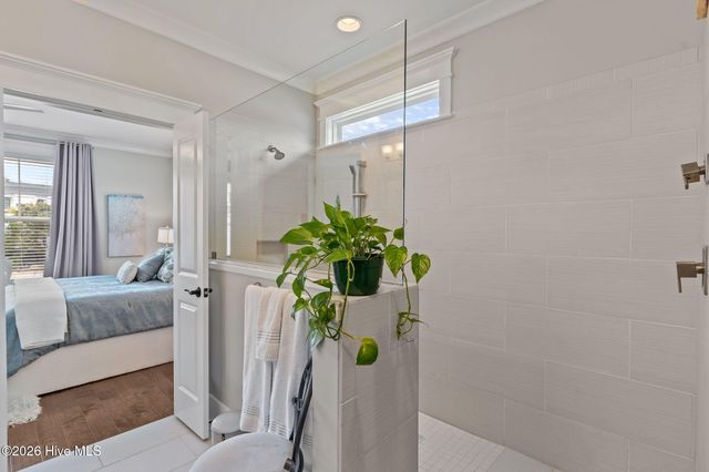 900 Bedminister Lane, Wilmington, NC 28405