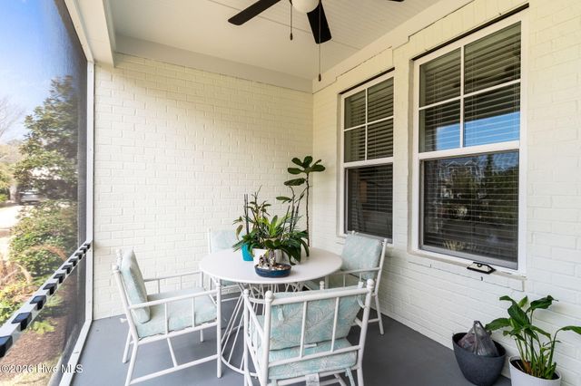 900 Bedminister Lane, Wilmington, NC 28405