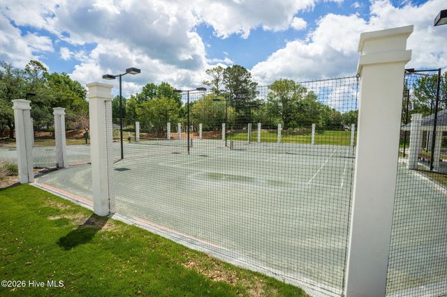 900 Bedminister Lane, Wilmington, NC 28405