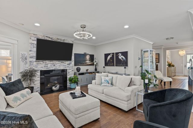 900 Bedminister Lane, Wilmington, NC 28405