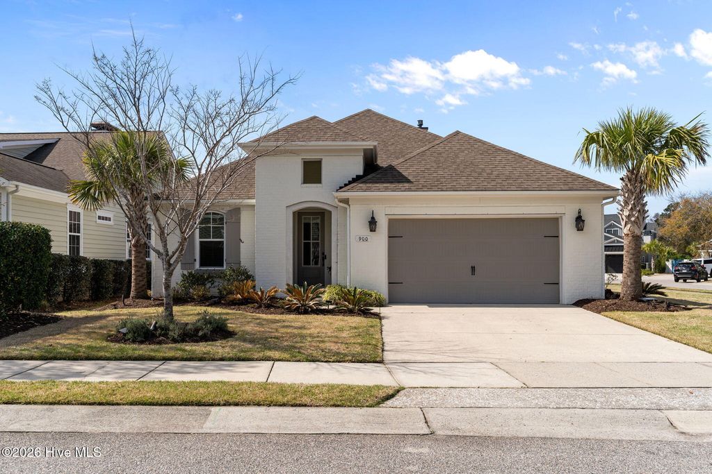 900 Bedminister Lane, Wilmington, NC 28405