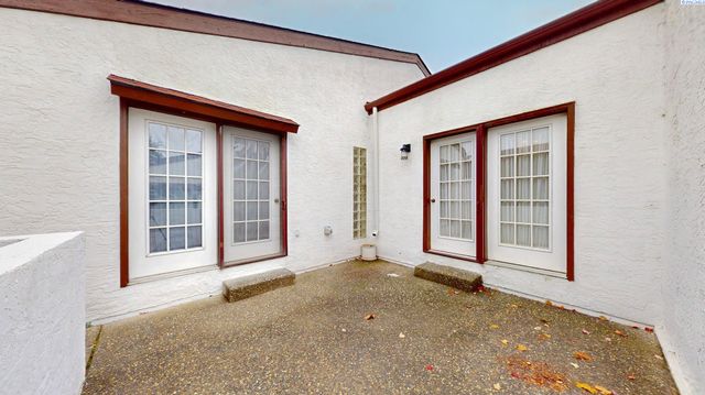 510 Boros Court, Richland, WA 99352