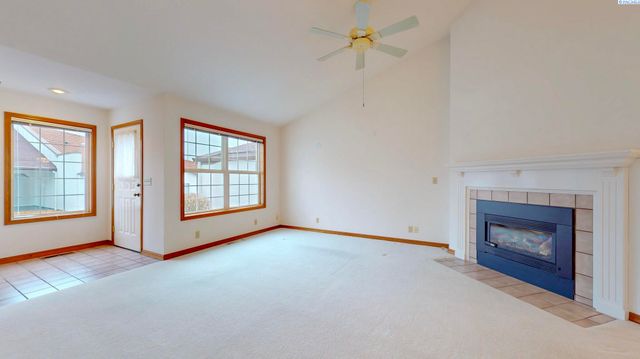 510 Boros Court, Richland, WA 99352