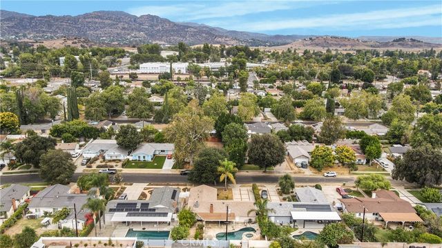 22906 Lanark Street, West Hills, CA 91304