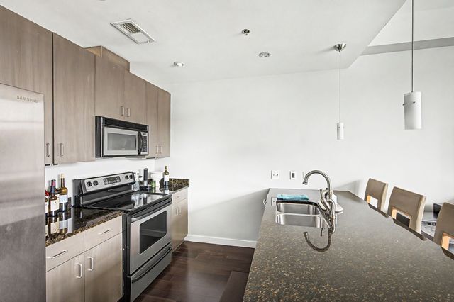 1920 Adelicia St Apt 307, Nashville, TN 37212