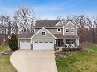 9326 Trafalgar Drive, Alto, MI 49302