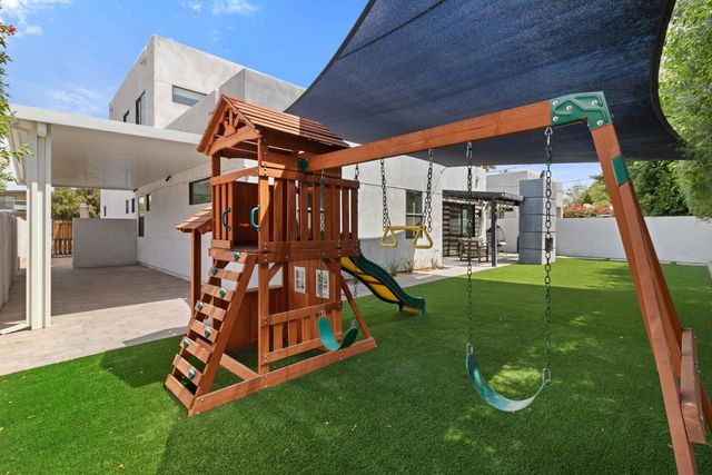 4533 E Devonshire Avenue, Phoenix, AZ 85018