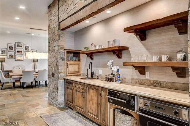 15 Rue Du Rivoli Place, Henderson, NV 89011