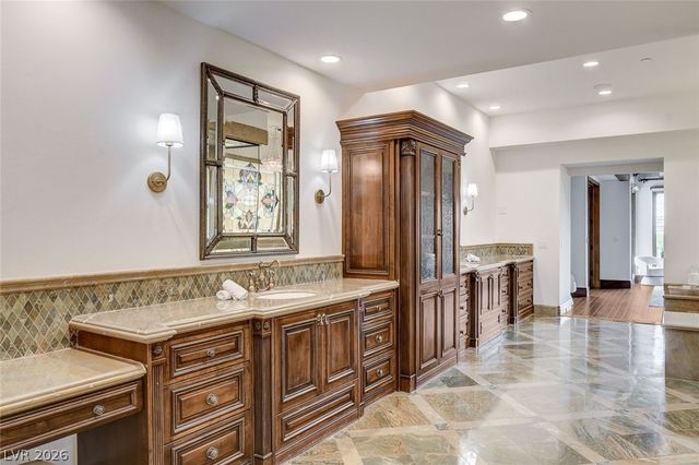 15 Rue Du Rivoli Place, Henderson, NV 89011