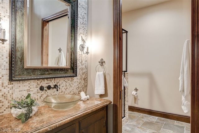 15 Rue Du Rivoli Place, Henderson, NV 89011