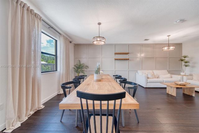 2655 SE 1st Street, Homestead, FL 33033