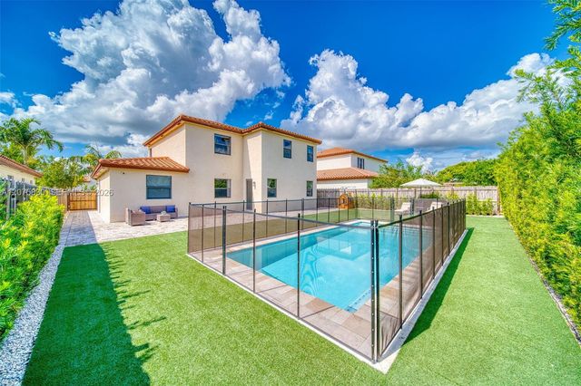 2655 SE 1st Street, Homestead, FL 33033