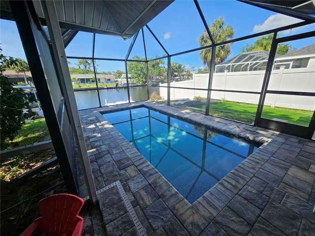 18385 HOTTELET CIRCLE, Port Charlotte, FL 33948