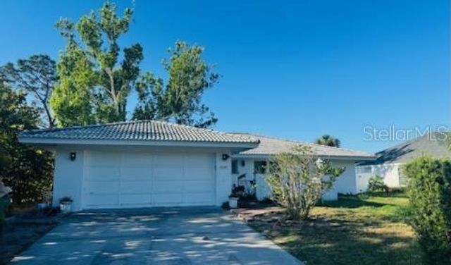 18385 HOTTELET CIRCLE, Port Charlotte, FL 33948