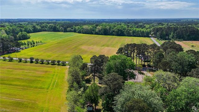 8157 Glass RD, Hayes, VA 23072