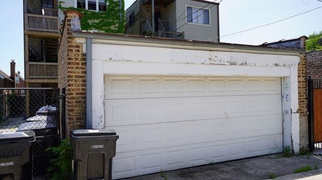 630 E 102nd Place, Chicago, IL 60628