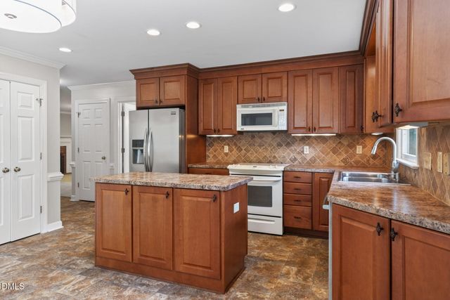 4907 Fortunes Ridge Drive, Durham, NC 27713