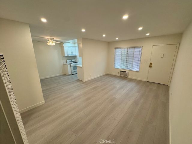 580 W Stocker 4, Glendale, CA 91202