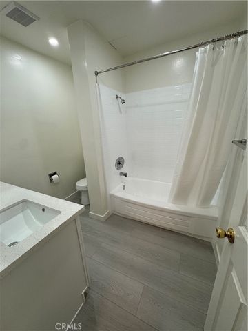580 W Stocker 4, Glendale, CA 91202