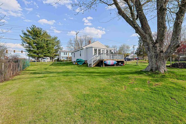 64 School Street, Allenstown, NH 03275