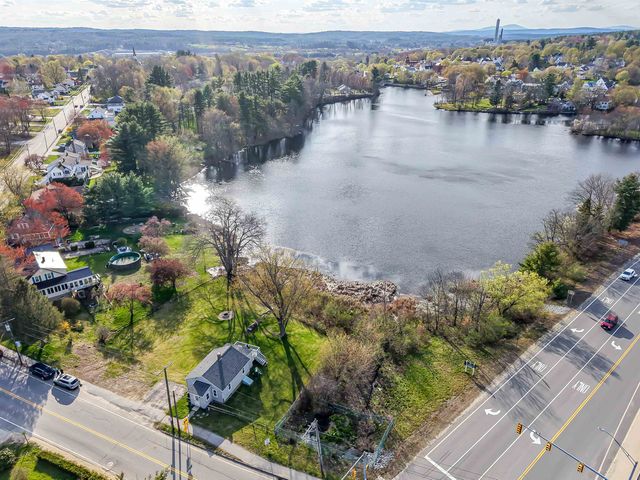 64 School Street, Allenstown, NH 03275