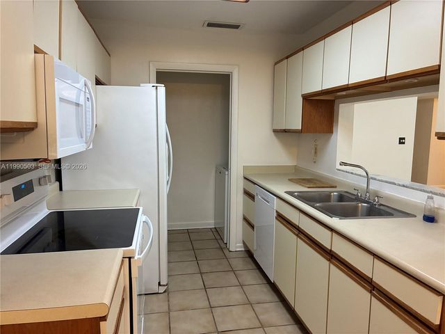 12213 SW 110th Ln 12213, Miami, FL 33186